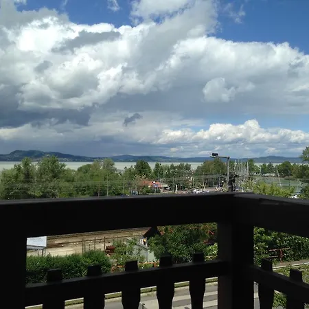 West Place Panzio Couette-café