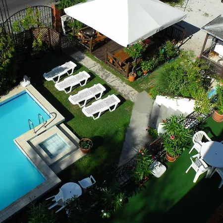 Bed & Breakfast West Place Panzio Fonyód