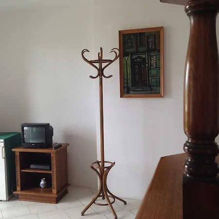 Bed & Breakfast West Place Panzio Fonyód