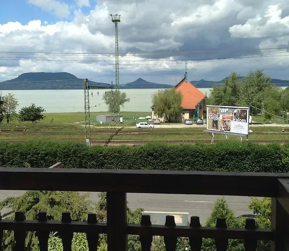 West Place Panzio Fonyód