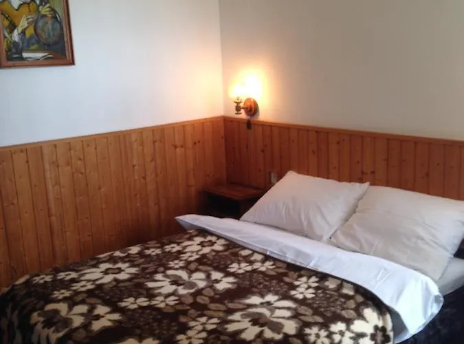 West Place Panzio Couette-café Fonyód